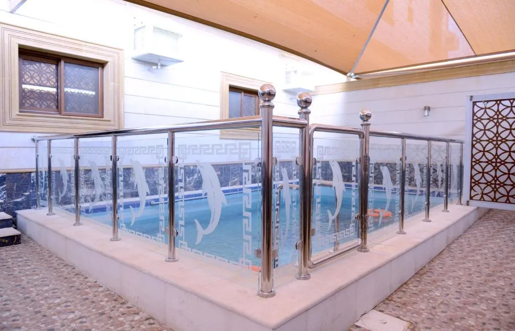 One-Bedroom Chalet with Private Pool